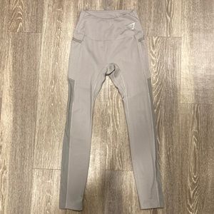 LIKE NEW GYMSHARK LEGGINGS - Size S
